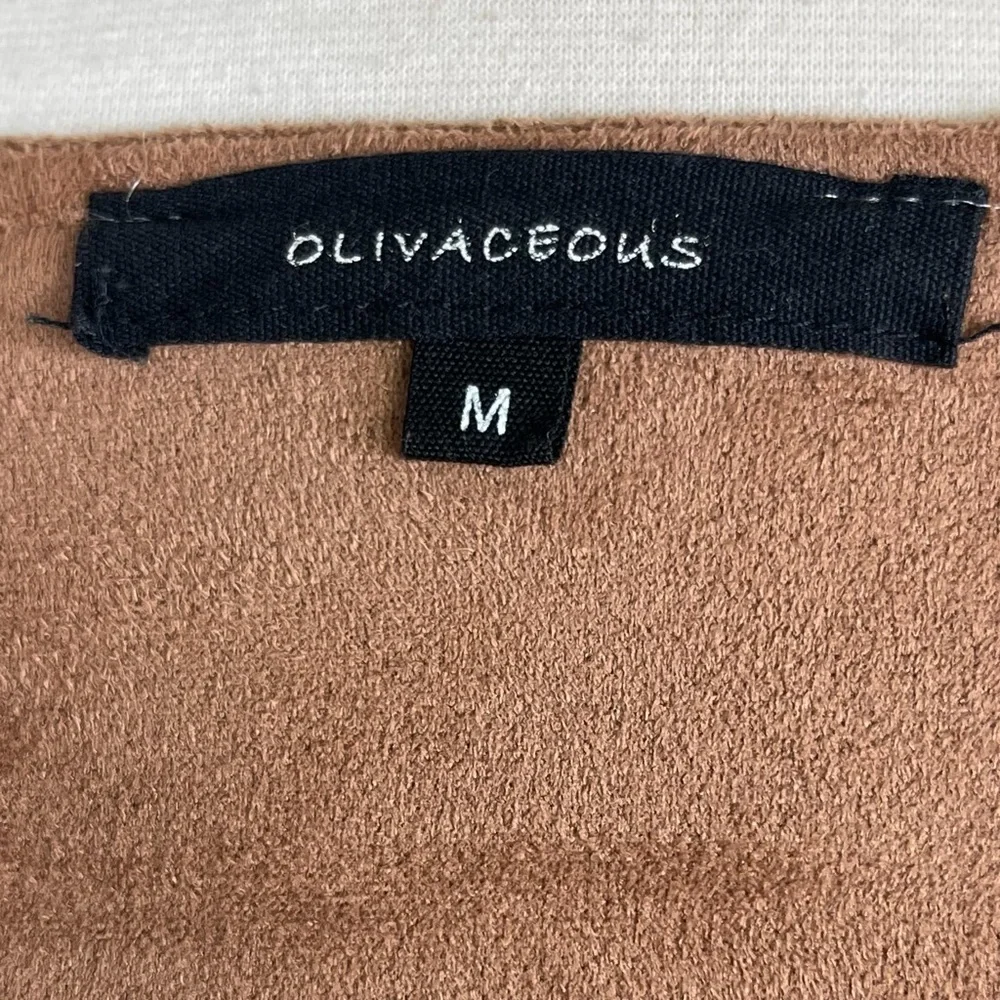 OLIVACEOUS ~ Tan Vegan Suede Dress with Bell Sleeves and Tie Detail ~Size Med - Picture 11 of 12